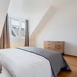 Blueground 3 Furnished Zizkov Tower Prg-45 Apartment Prague