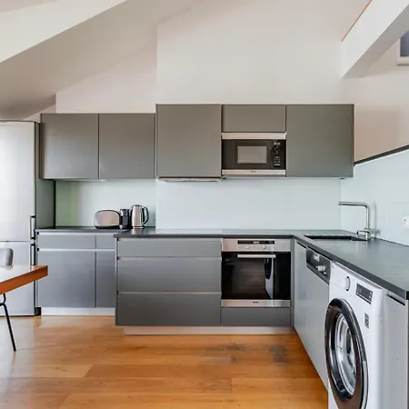 Blueground 3 Furnished Zizkov Tower Prg-45 * Prague