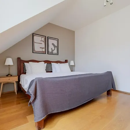 Blueground 3 Furnished Zizkov Tower Prg-45 Appartement