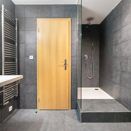 Blueground 3 Furnished Zizkov Tower Prg-45 Appartement Prague